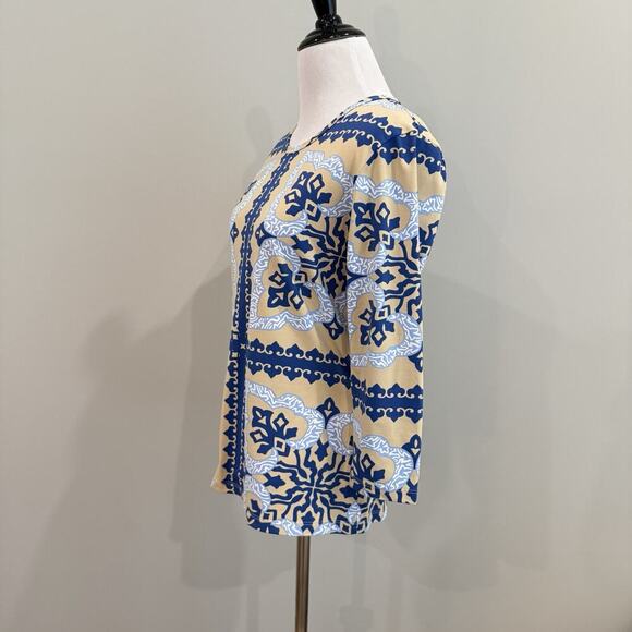 J. McLaughlin Catalina Cloth Top Women’s Size M Tan Blue Print Stretch Shirt - Picture 5 of 11